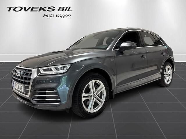 Grå Begagnad 2017 Audi Q5 Sport SUV | 289 000 kr (Dyr) - Bild 1/4