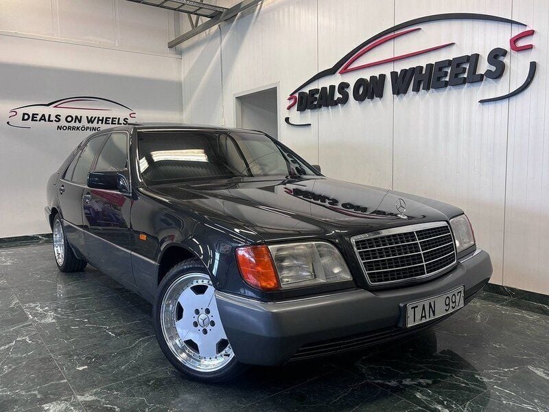 Svart Begagnad 1992 Mercedes S500 Sedan | 209 900 kr - Bild 1/4
