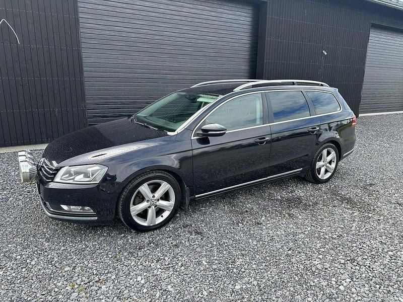 Svart Begagnad 2011 VW Passat Kombi | 55 000 kr (Superpris) - Bild 1/4