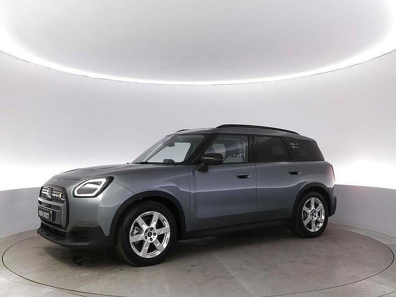 Grön Begagnad 2024 Mini Countryman Classic SUV | 449 900 kr - Bild 1/4