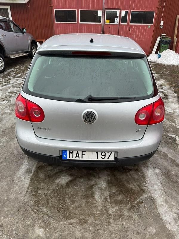 Begagnad VW Golf V 102 HK (75 kW) 2007