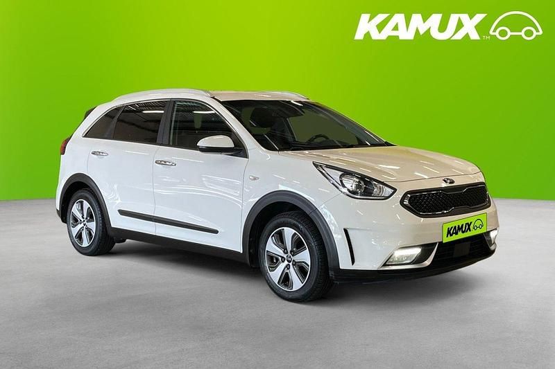 Vit Begagnad 2016 Kia Niro Plus SUV | 157 800 kr (Marknadspris) - Bild 1/4