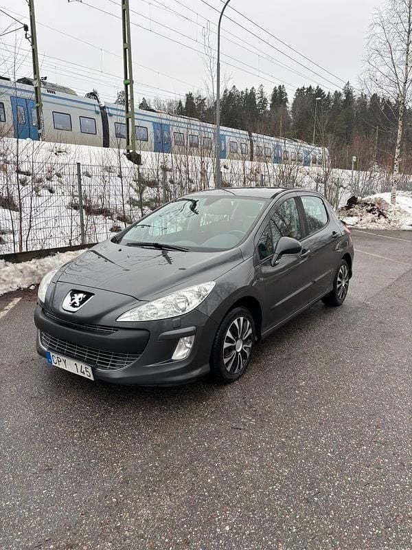Begagnad 2011 Peugeot 308 Halvkombi | 36 000 kr (Marknadspris) - Bild 1/4