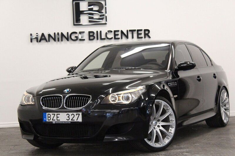 Svart Begagnad 2005 BMW M5 Sedan | 529 900 kr - Bild 1/4