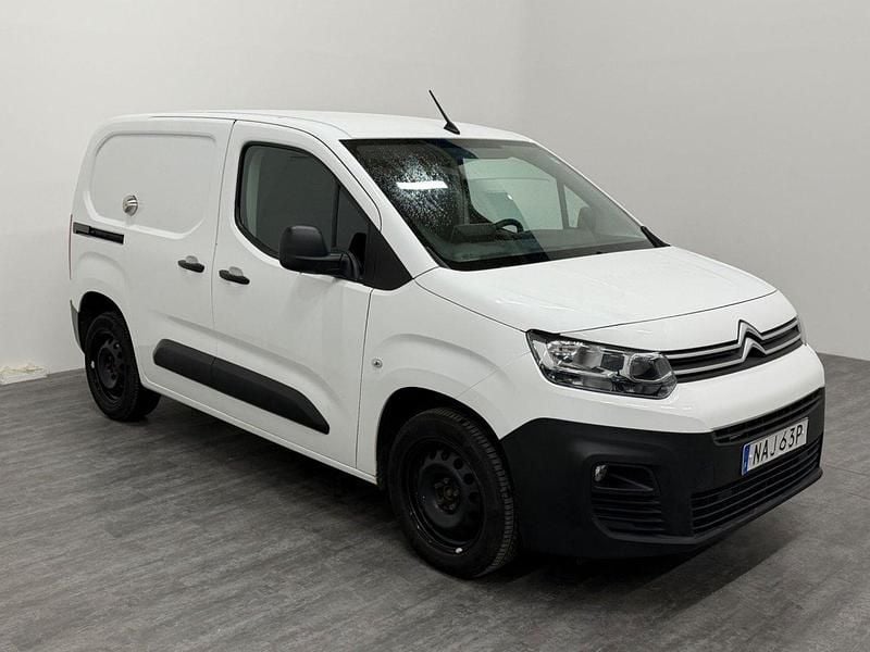Vit Begagnad 2020 Citroën Berlingo Van | 125 000 kr (Bra pris) - Bild 1/4