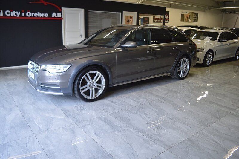 Grå Begagnad 2014 Audi A6 Allroad Kombi | 164 999 kr (Marknadspris) - Bild 1/4