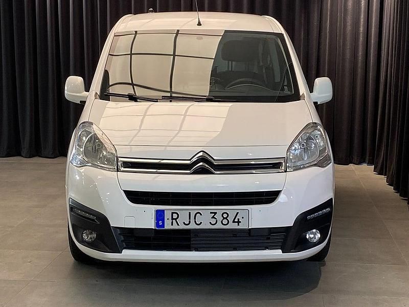 Begagnad Citroën Berlingo 99 HK (72 kW) 2016 Vit Minibuss
