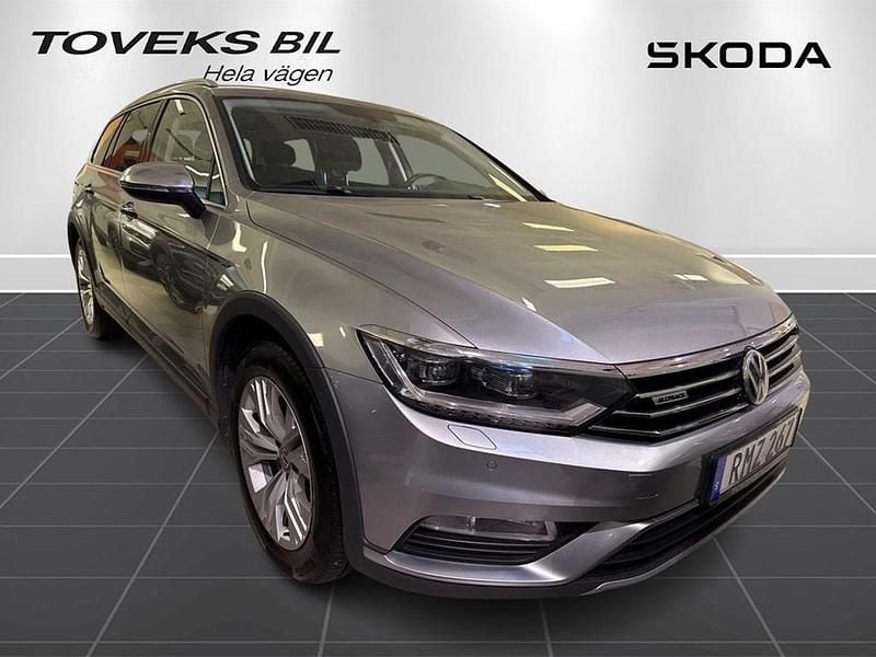 Begagnad VW Passat Alltrack 2018 Silver Kombi