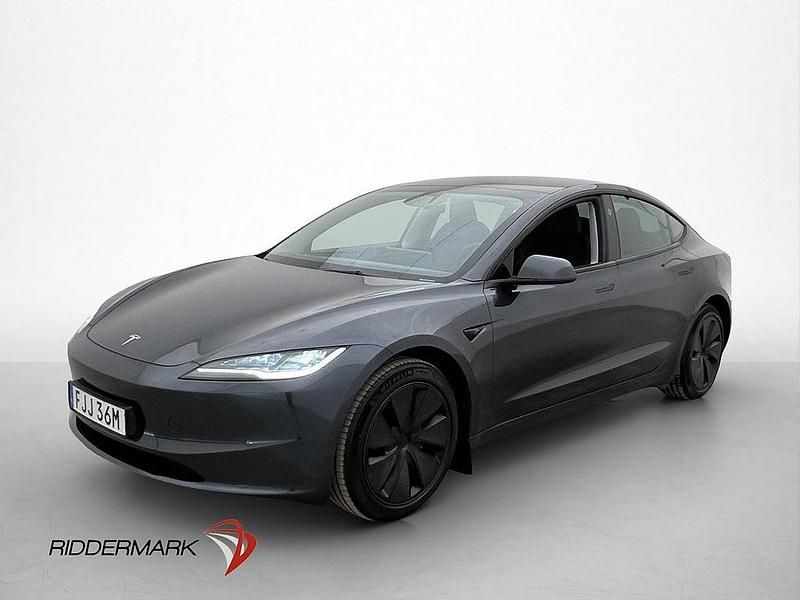 Begagnad Tesla Model 3 Long Range AWD 366 kW (498 HK) 2024 Grå Sedan