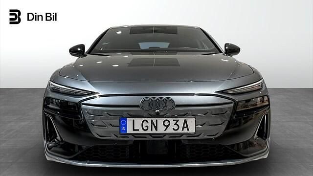 Begagnad Audi A6 e-tron Design 210 kW (286 HK) 2025 Grå Kombi