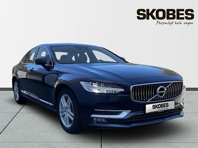 Mörkblå (blå) Begagnad 2017 Volvo S90 Inscription Sedan | 189 000 kr (Bra pris) - Bild 1/3