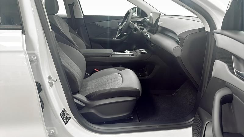 Ny MG S5 Comfort 125 kW (170 HK) 2025 Vit SUV