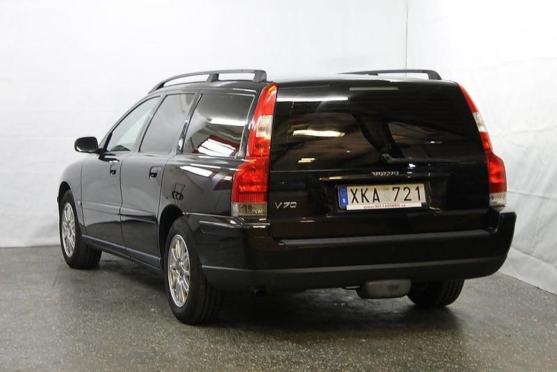 Begagnad Volvo V70 Business Edition 140 HK (102 kW) 2005 Svart Kombi