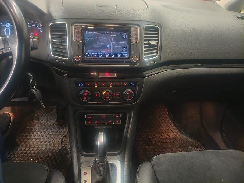 Begagnad VW Sharan 184 HK (135 kW) 2017 Minibuss