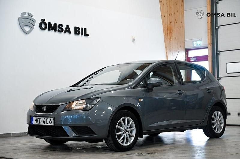 Mörkgrå Begagnad 2015 Seat Ibiza Style Halvkombi | 82 900 kr (Marknadspris) - Bild 1/4