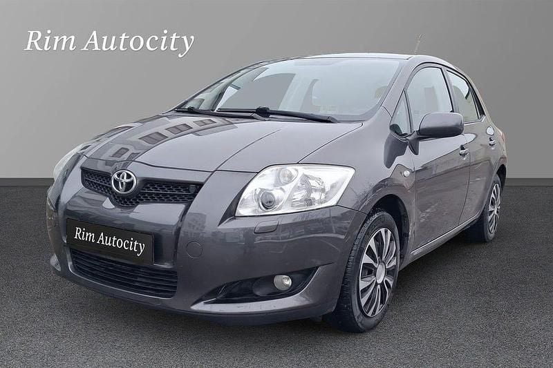 Grå Begagnad 2008 Toyota Auris | 44 900 kr (Marknadspris) - Bild 1/4