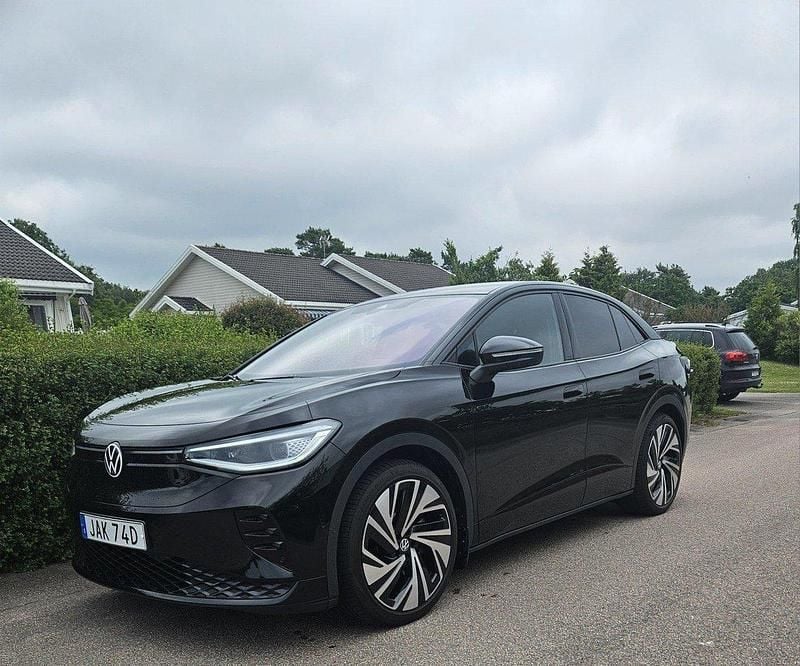 Svart Begagnad 2023 VW ID.5 GTX SUV | 475 000 kr (Dyr) - Bild 1/4