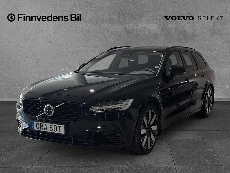 Svart Begagnad 2025 Volvo V90 Plus Kombi | 479 000 kr (Bra pris) - Bild 1/4