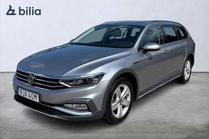 Silver Begagnad 2023 VW Passat Alltrack Kombi | 359 900 kr (Marknadspris) - Bild 1/3