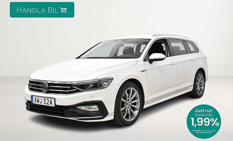 Vit Begagnad 2021 VW Passat R-line Kombi | 259 900 kr (Marknadspris) - Bild 1/3