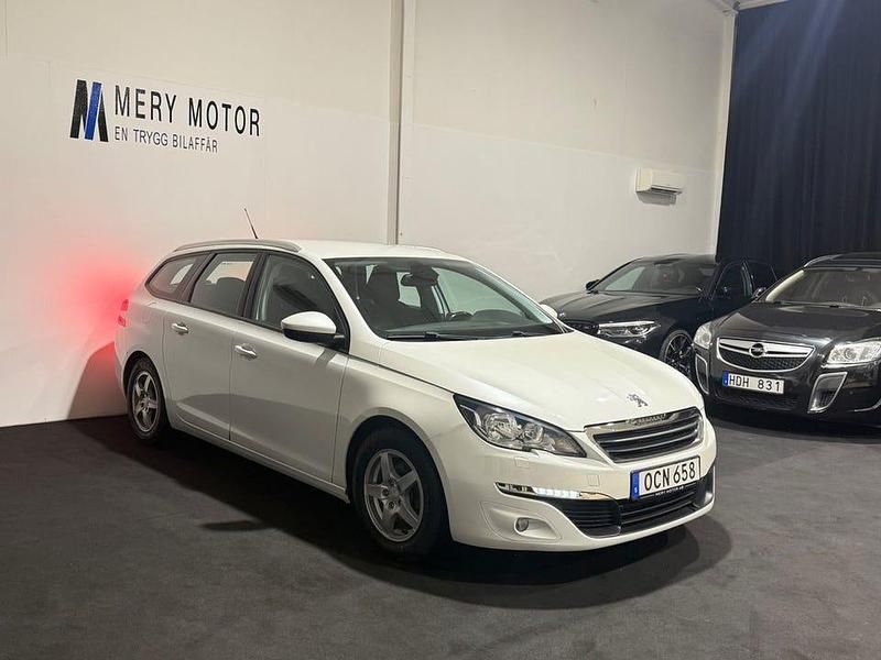 Begagnad Peugeot 308 SW 110 HK (80 kW) 2016 Vit Kombi