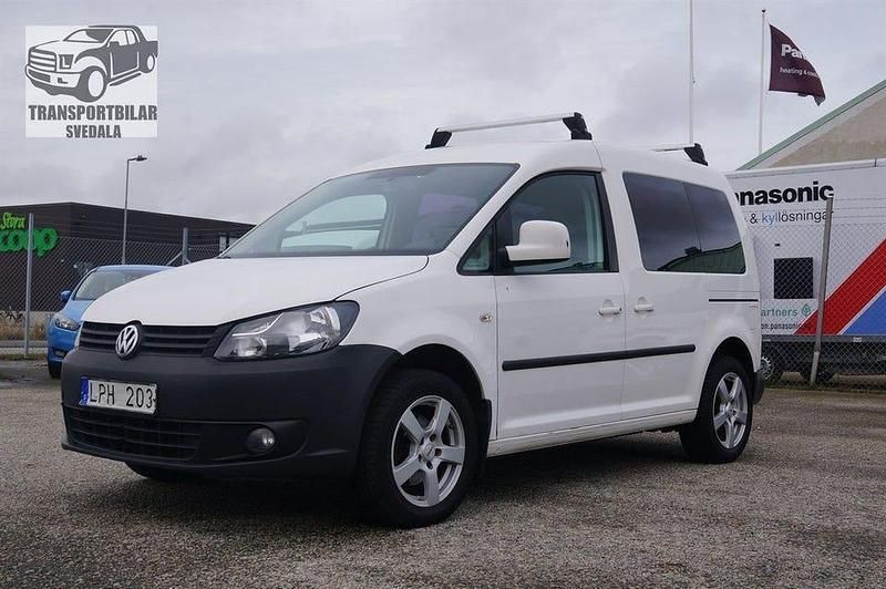 Begagnad VW Caddy 102 HK (75 kW) 2011 Vit Minibuss