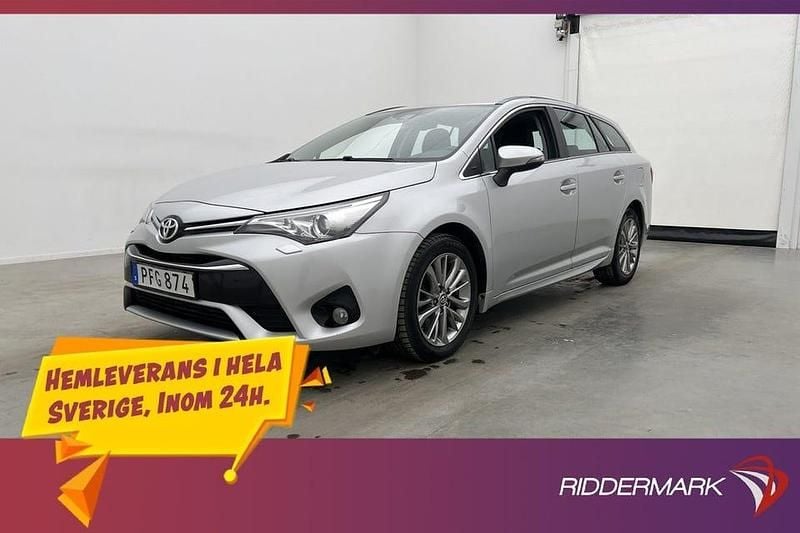 Begagnad Toyota Avensis Active 143 HK (105 kW) 2017 Silver Kombi