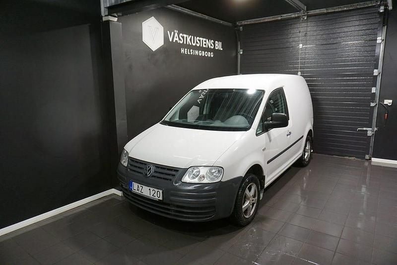 Begagnad VW Caddy 102 HK (75 kW) 2010 Vit Minibuss