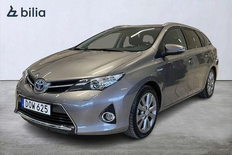 Brun Begagnad 2014 Toyota Auris Touring Sports Edition Kombi | 179 900 kr (Marknadspris) - Bild 1/4