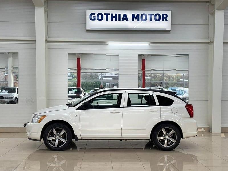 Begagnad Dodge Caliber 150 HK (110 kW) 2009 Vit Halvkombi