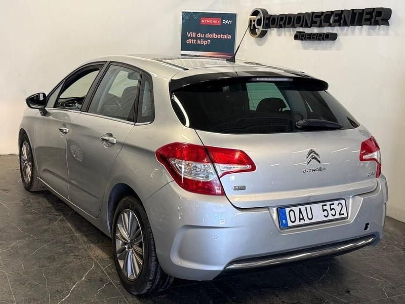 Begagnad Citroën C4 114 HK (83 kW) 2013 Silver Halvkombi