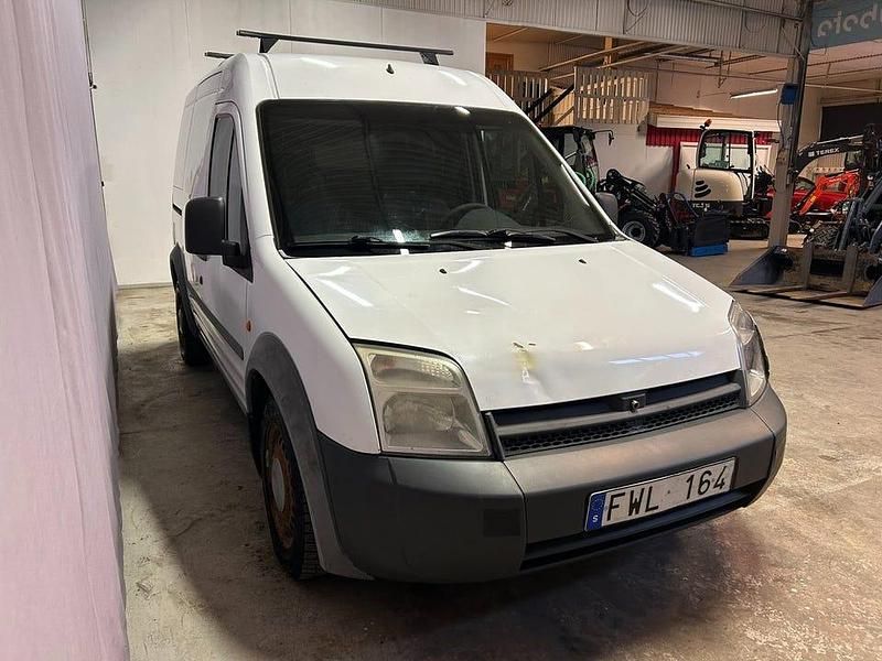 Begagnad Ford Transit Connect 90 HK (66 kW) 2007 Vit Minibuss