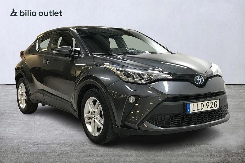 Begagnad Toyota C-HR Active 122 HK (89 kW) 2023 Grå SUV