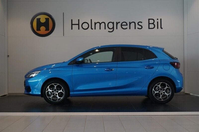 Begagnad MG MG3 102 HK (75 kW) 2024 Blå/lila Halvkombi