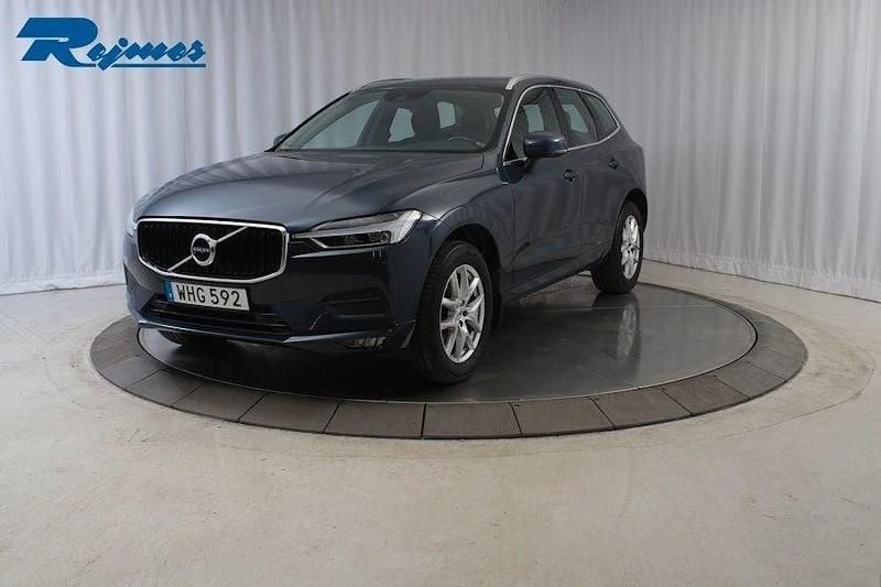 Mörkblå Begagnad 2019 Volvo XC60 Momentum SUV | 329 800 kr (Marknadspris) - Bild 1/4