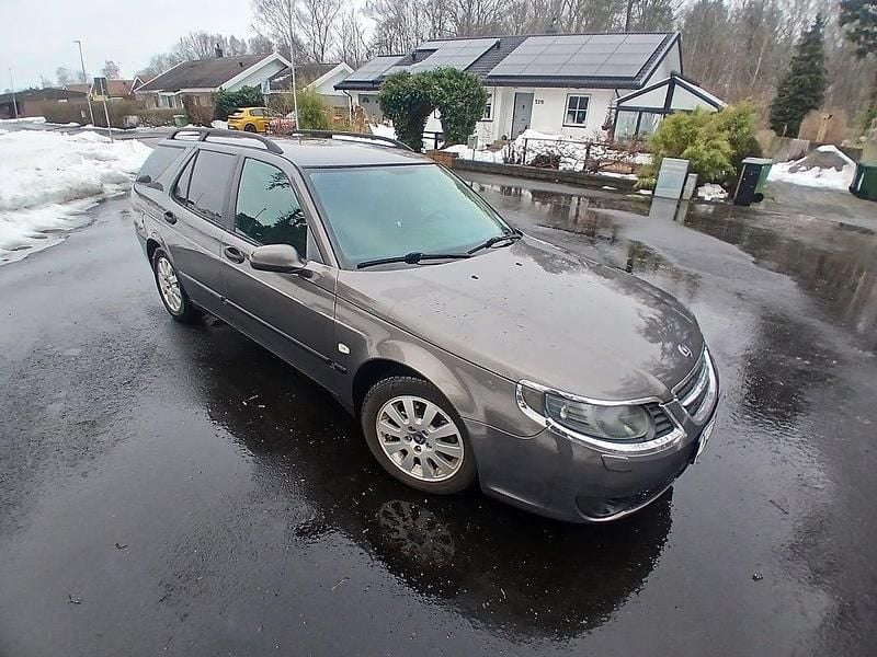 Begagnad Saab 9-5 Linear 150 HK (110 kW) 2007 Brun Kombi