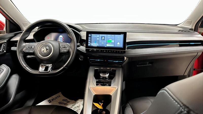 Begagnad MG MG5 EV 130 kW (177 HK) 2022 Röd Kombi