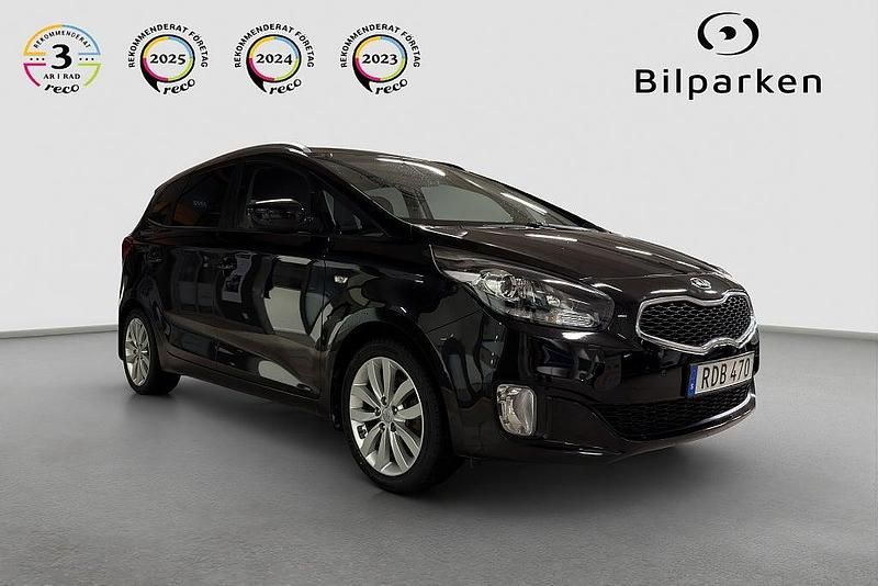 Svart Begagnad 2016 Kia Carens Minibuss | 129 990 kr (Marknadspris) - Bild 1/4