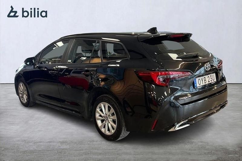 Begagnad Toyota Corolla Active 141 HK (103 kW) 2025 Svart Kombi