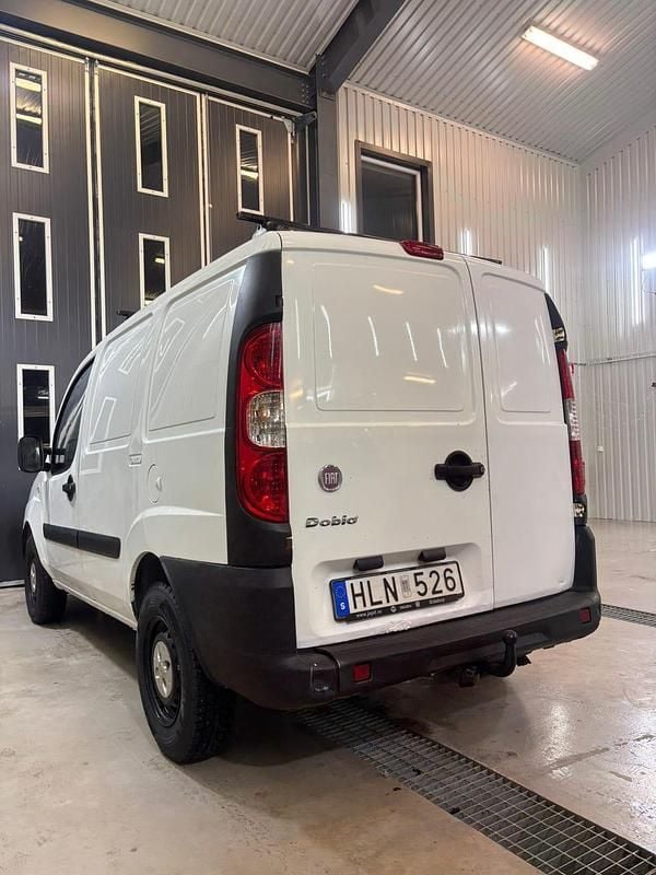 Begagnad Fiat Doblò 75 HK (55 kW) 2008 Minibuss