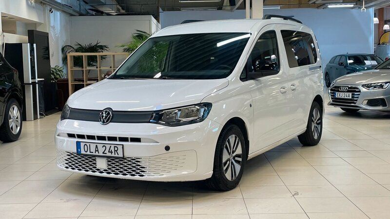 Vit Begagnad 2021 VW Caddy Life Minibuss | 289 900 kr (Dyr) - Bild 1/3