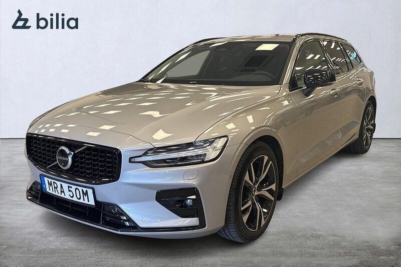 Silver Begagnad 2024 Volvo V60 Plus Kombi | 379 000 kr (Bra pris) - Bild 1/3