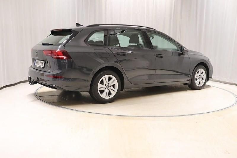 Begagnad VW Golf VIII 150 HK (110 kW) 2024 Mörkgrå Kombi