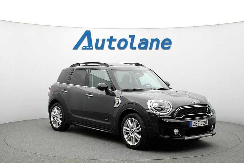 Thunder grey metallic Begagnad 2017 Mini Cooper Countryman SUV | 209 900 kr (Marknadspris) - Bild 1/3