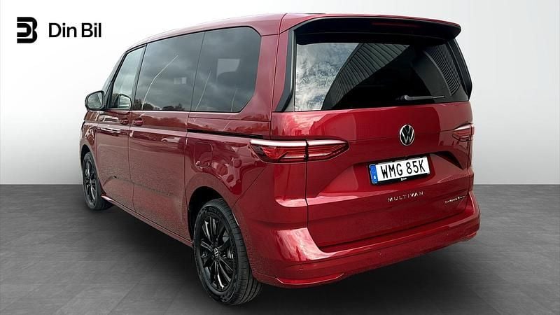 Ny VW Multivan 2026 Röd Van