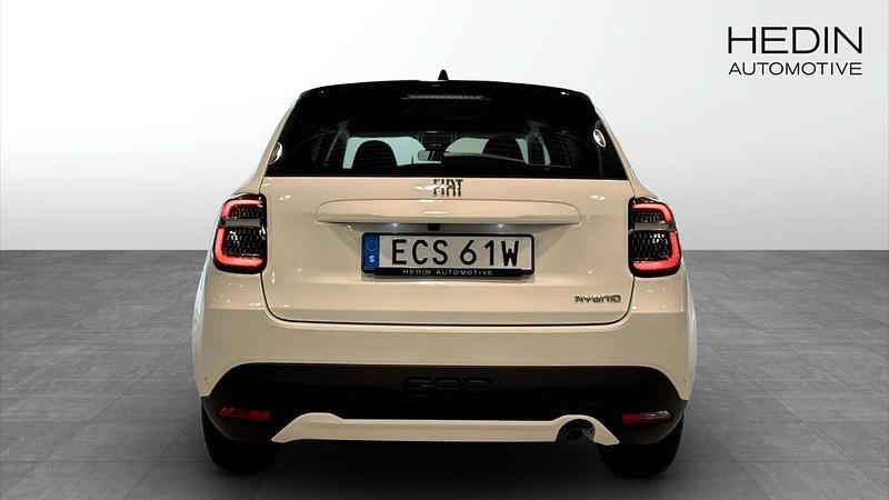 Ny Fiat 600 Lounge 101 HK (74 kW) 2025 Vit (white) SUV