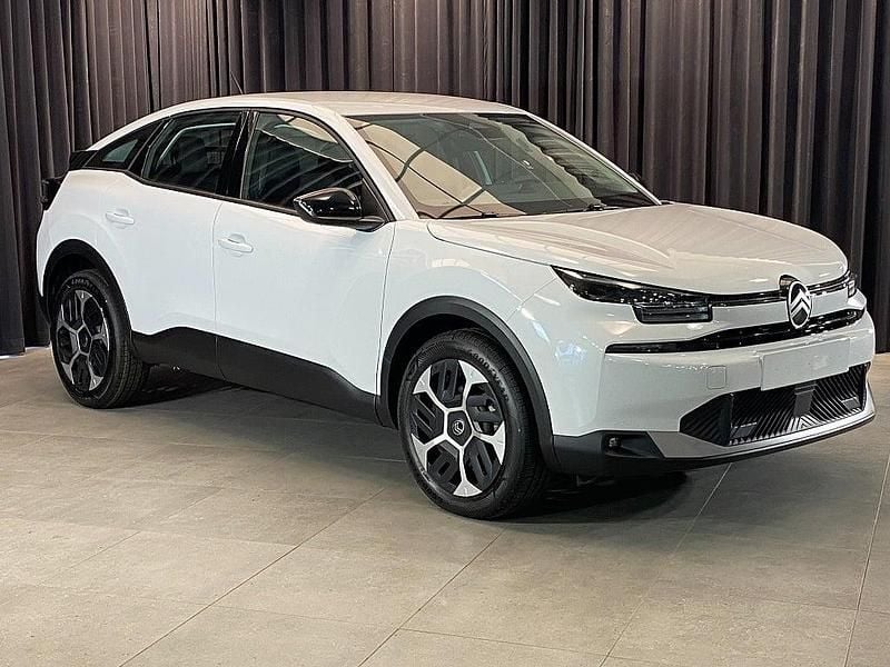 Vit Ny 2025 Citroën C4 PureTech Halvkombi | 269 500 kr (Marknadspris) - Bild 1/4