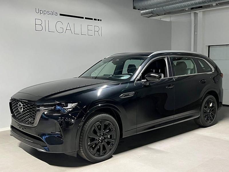 Jet black Ny 2025 Mazda CX-80 Homura-Line SUV | 587 900 kr - Bild 1/4