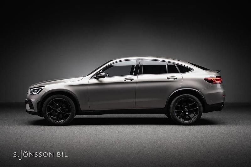 Begagnad Mercedes GLC220 AMG 194 HK (142 kW) 2023 Mojave silver metallic Sportkupé