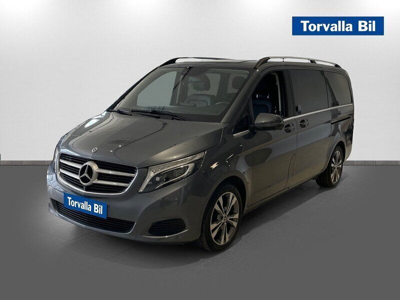 Grå Begagnad 2019 Mercedes V250 Avantgarde Minibuss | 434 900 kr (Bra pris) - Bild 1/4